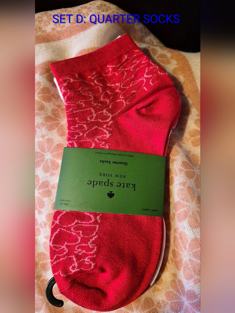 NWT π©· KATE SPADE π©· CREW SOCK π§¦choose a 3 PACK π§ super cute designs! π $30 R - Picture 12 of 14